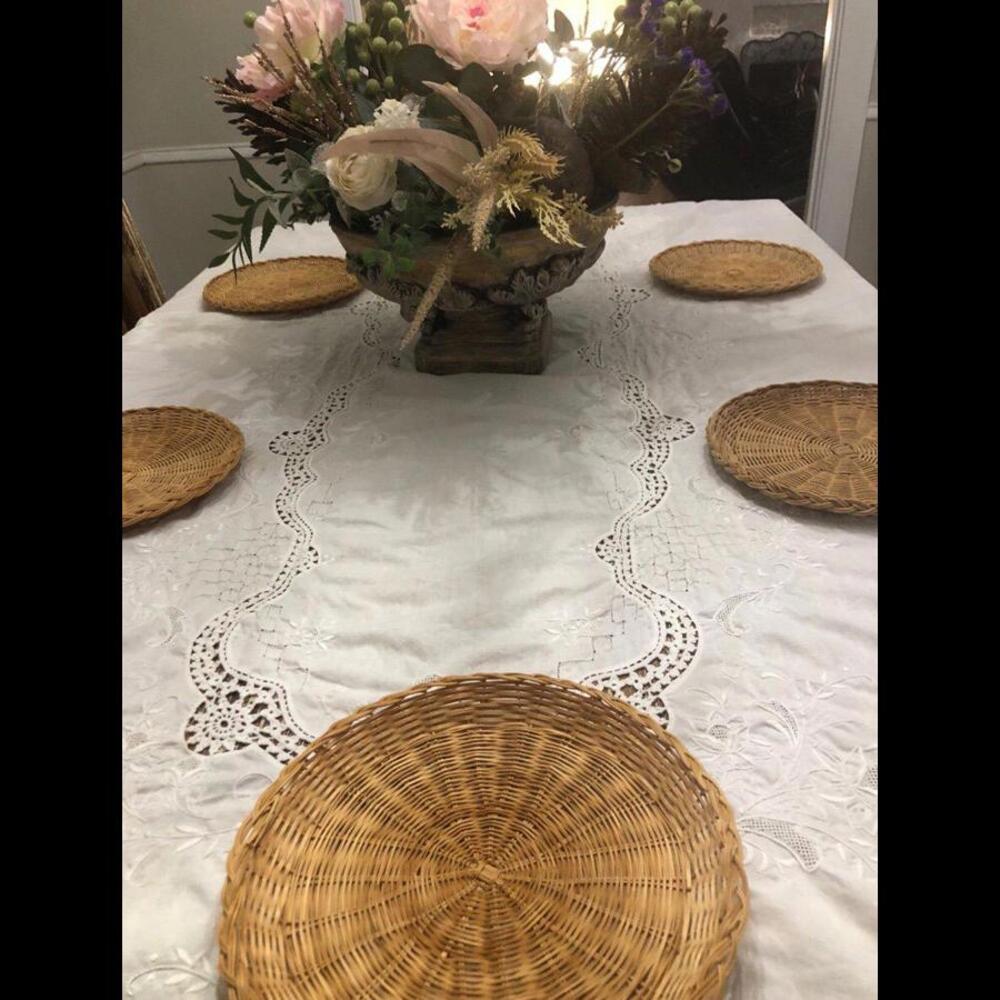 VINTAGE 6 FLAT ROUND TAN WICKER WOVEN BASKET FOR WALL ,TABLE TOP WICKER.....